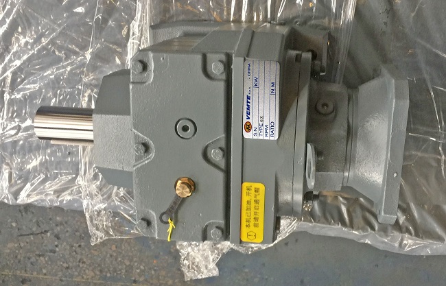 帶動17T噸小型機(jī)械吊裝機(jī)減速機(jī)，3500W伺服電機(jī)減速機(jī),吊裝機(jī)械減速機(jī)